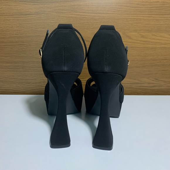 Liliana brand. Platform High heel size 9 black - Picture 5 of 9